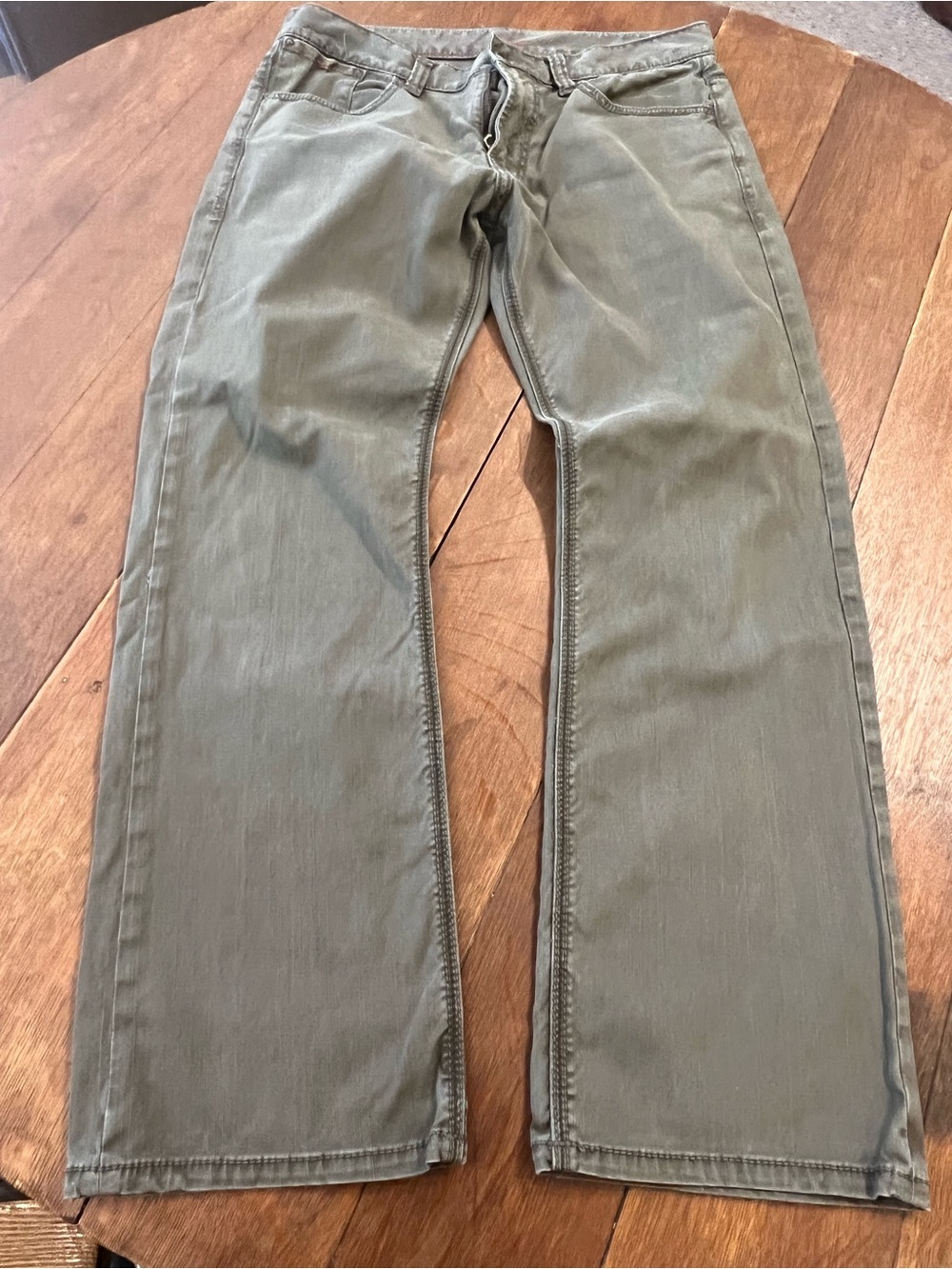Express Men's Relaxed Jeans - Olive Green